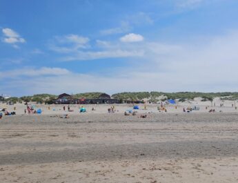 Praat Mee: moeten er meer permanente strandpaviljoens komen langs de Westlandse kust of is één wel genoeg?